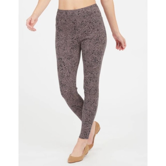 NWT Spanx Jean-ish® Ankle Leggings Pants in Desert Dot Soft Knit Size Small - Picture 1 of 10